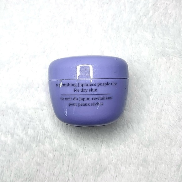 Tatcha The Dewy Skin Cream Moisturizer 10 ml Travel Size New Sale - Picture 2 of 4